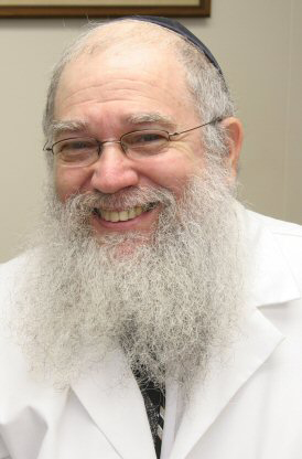 picture of doctor reiter smiling
